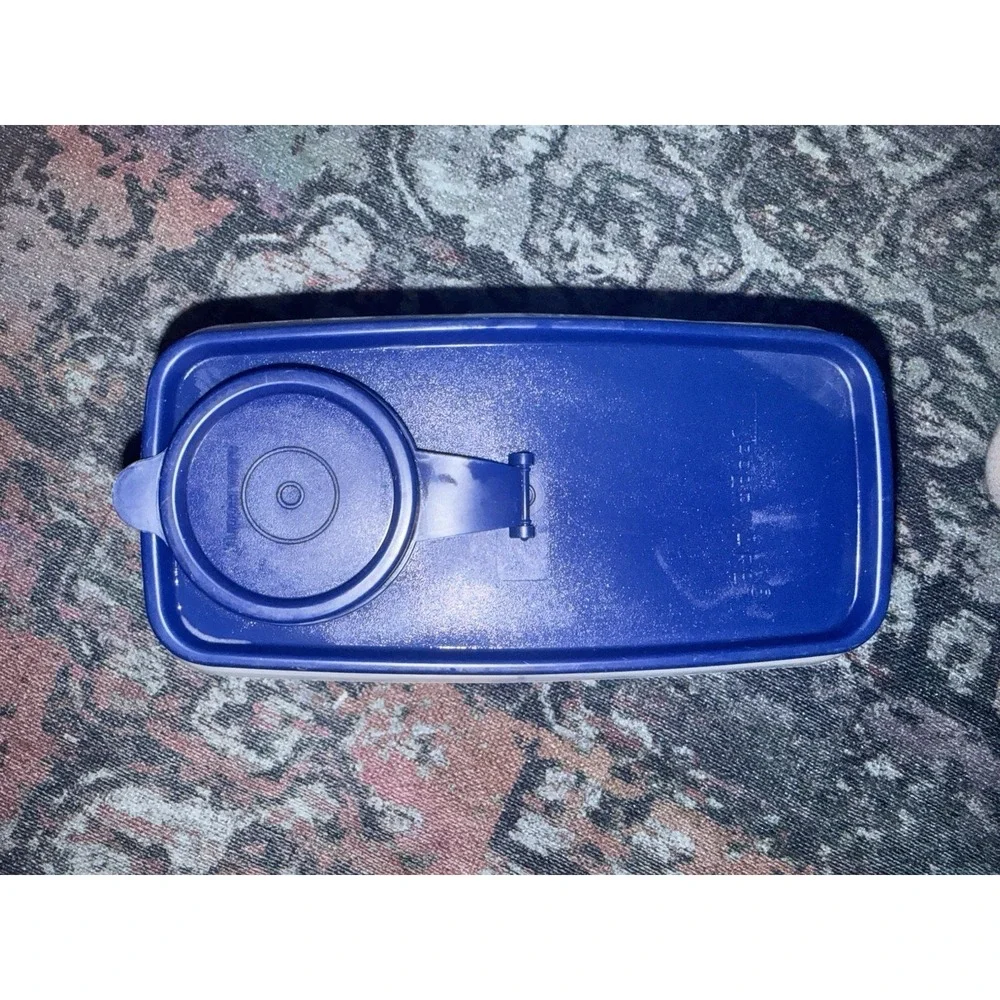 TUPPERWARE Cereal Pour N Store Storage Container - Bold N Blue Seal 469-9 470-14
